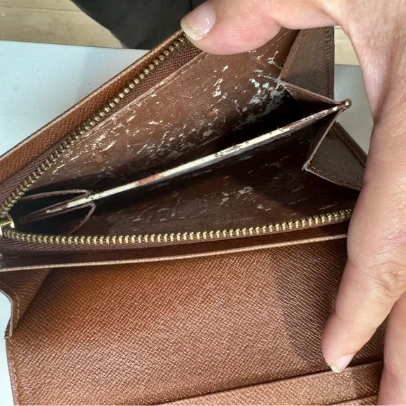 Louis Vuitton Porte-Monnaie Trésor Wallet - Monogram Canvas - Picture 6 of 7